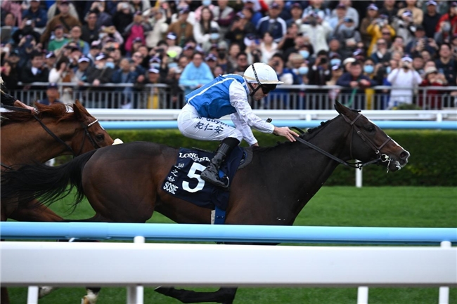 浪琴香港国际赛事2025在香港圆满举行 游客人数创历来赛马日新高