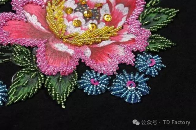 以珠为墨，以线为笔！潮州珠绣的匠心密码与当代突围