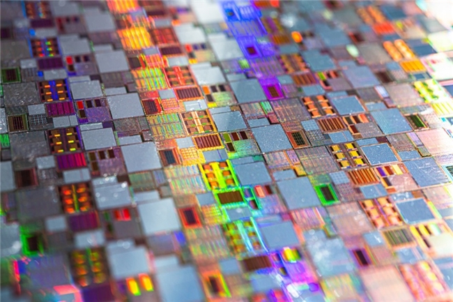 英特尔代工展示新一代片上去耦电容器技术