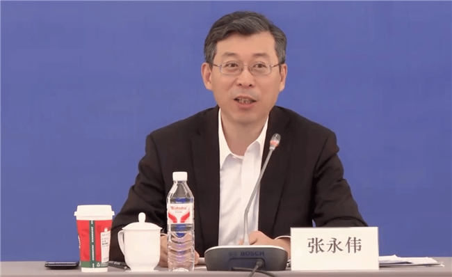 高增长红利消退,汽车行业进入“苦斗期”:智能化+出海成突围关键