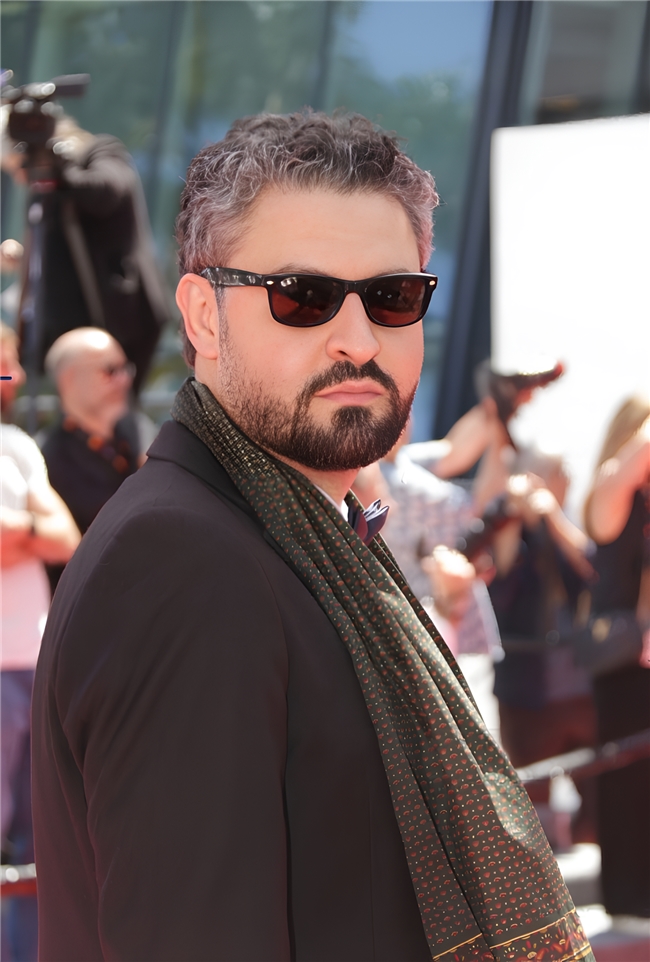 科塞拉·舒加尔(Koceila Chougar)从神秘根源到超稀有全球艺术资产