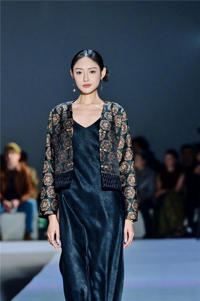 ����HEYENSS2026�������һ֦�� �������Բ����Ļ