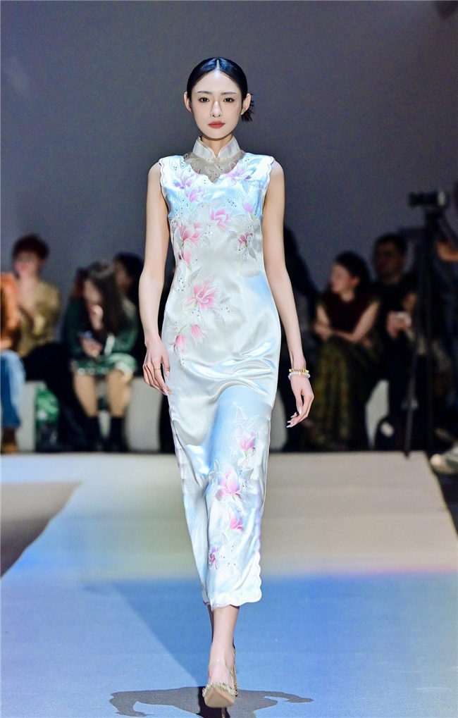 ����HEYENSS2026�������һ֦�� �������Բ����Ļ