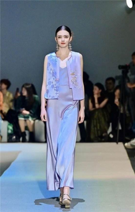 ����HEYENSS2026�������һ֦�� �������Բ����Ļ