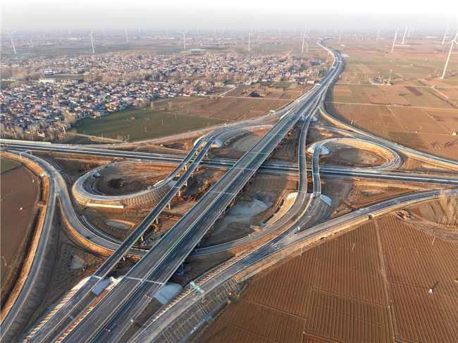安罗高速豫冀省界至原阳段建成通车