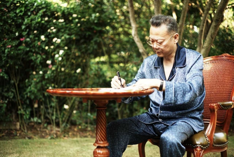 张广天“不逝之光”点亮舞台 文学新气象带动演出市场