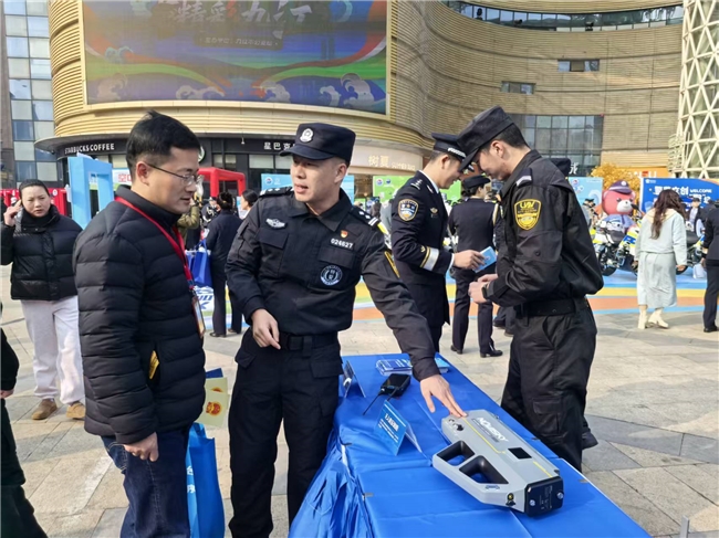 赣北无线电监测中心开展无人机无线电发射设备销售专项检查(图1)