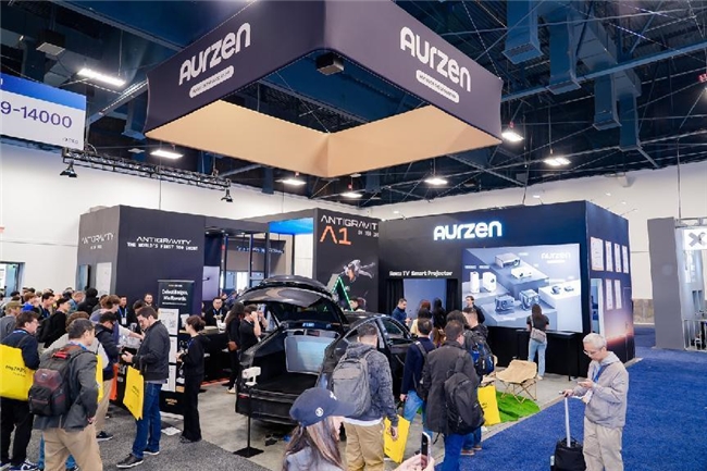 正式“上车”！ZIP三折叠投影仪在CES 2026展示移动影院新形态-视听圈