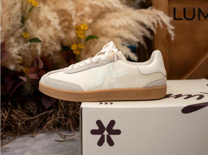 一鞋万能，还是千人千面？拆解LUMES路觅斯的“模块化”内核