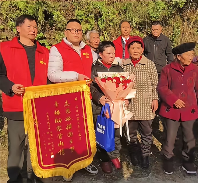 云南女子外出打工后失联21年，抖音寻人志愿者接力为其找到亲人