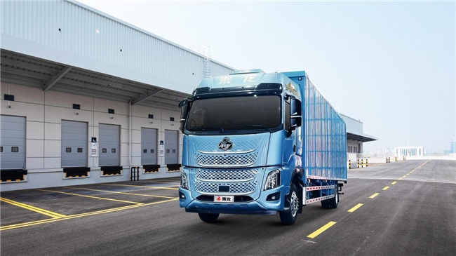 省油自动挡选乘龙！乘龙H7 Pro大单桥打造冷链六边形战士