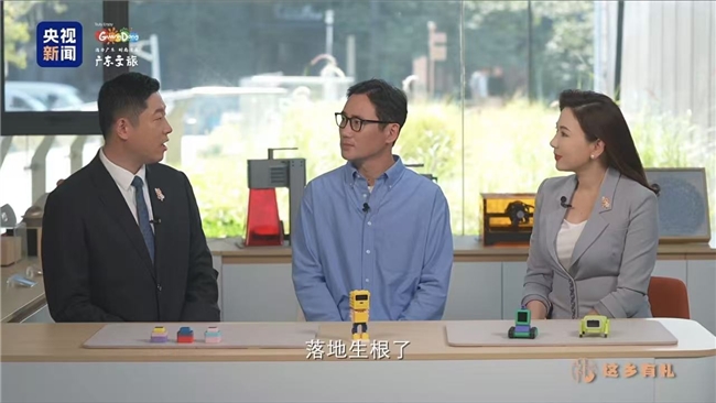 枣橙科技创新ai积木对话机器人斩获行业大奖，获央视等权威媒体报道