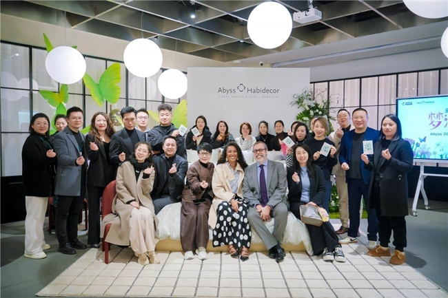 爱比丝·梦游仙境 Abyss 2026全球新品赏鉴会