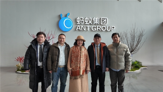 �й����������Ͼ�̽���ս�Ժ���  �����������Ļ��������ںϷ�չ����̬