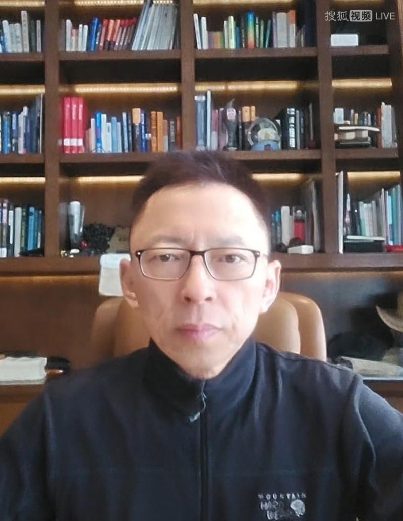 特朗普为何对格陵兰岛改口？纽森为何被拒入场？《张朝阳的英语课》双语拆解达沃斯热点_中华网