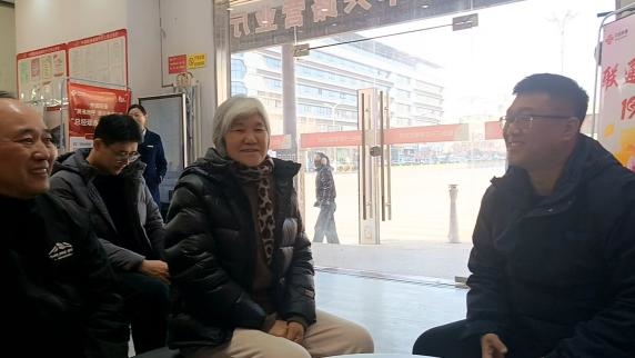 联通客户温情回顾 惠民服务美好生活