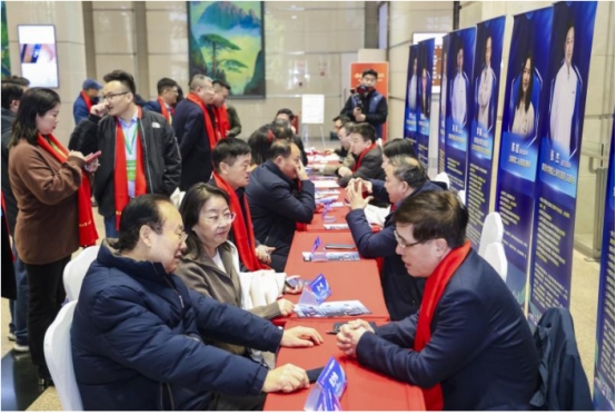 徐州商会传凯 十载同心筑梦 医商融合谱新篇 ——上海市江苏徐州商会年会、十周年庆典暨医疗分会换届大会纪实