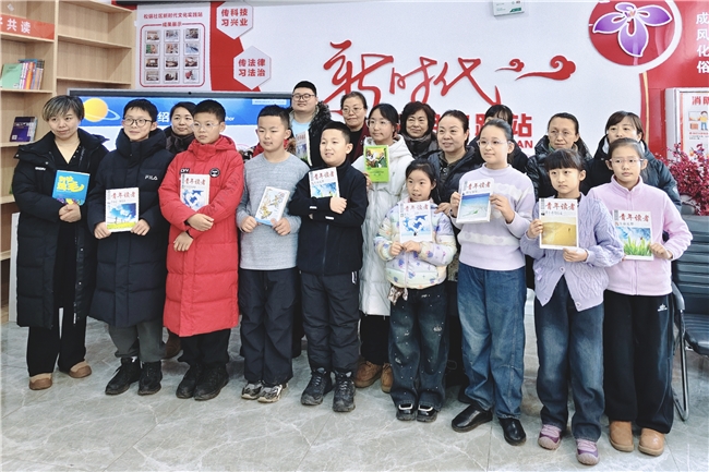 青葵筑梦,向阳而生——东北农业大学学子搭建家校社育人连心桥(图3) 青葵筑梦,向阳而生——东北农业大学学子搭建家校社育人连心桥(图3)