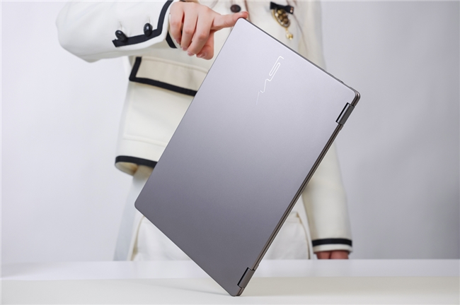 首批搭载英特尔第三代酷睿Ultra 微星全新尊爵笔记本首发开卖享好礼