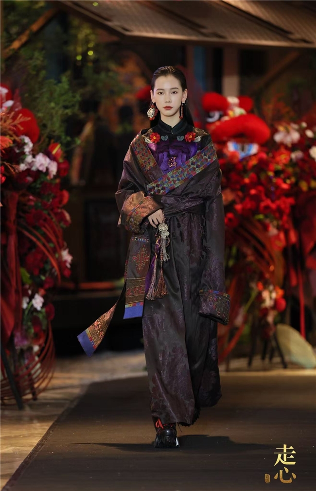 走心2026早春高定大秀「莨啟」