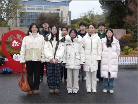 “有恒扬光”母校行，同心共扬青春志