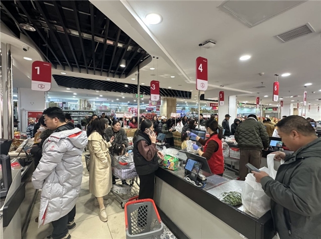 宿迁京东折扣超市接力“光明村温情”:满额抽真金马年钞,把地道宿迁年夜饭端上市民餐桌