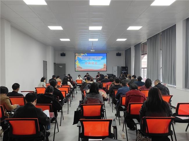 充电赋能强本领 以学促干助振兴