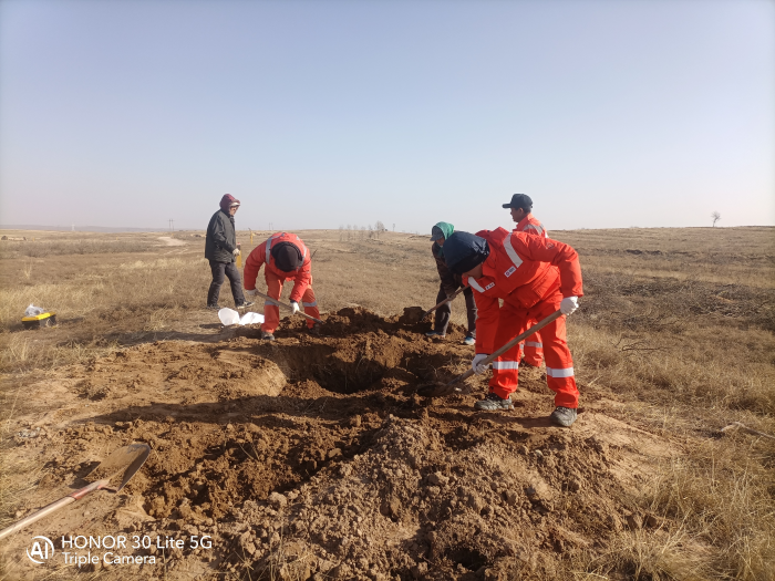 新春走基层｜草原橙装暖新春