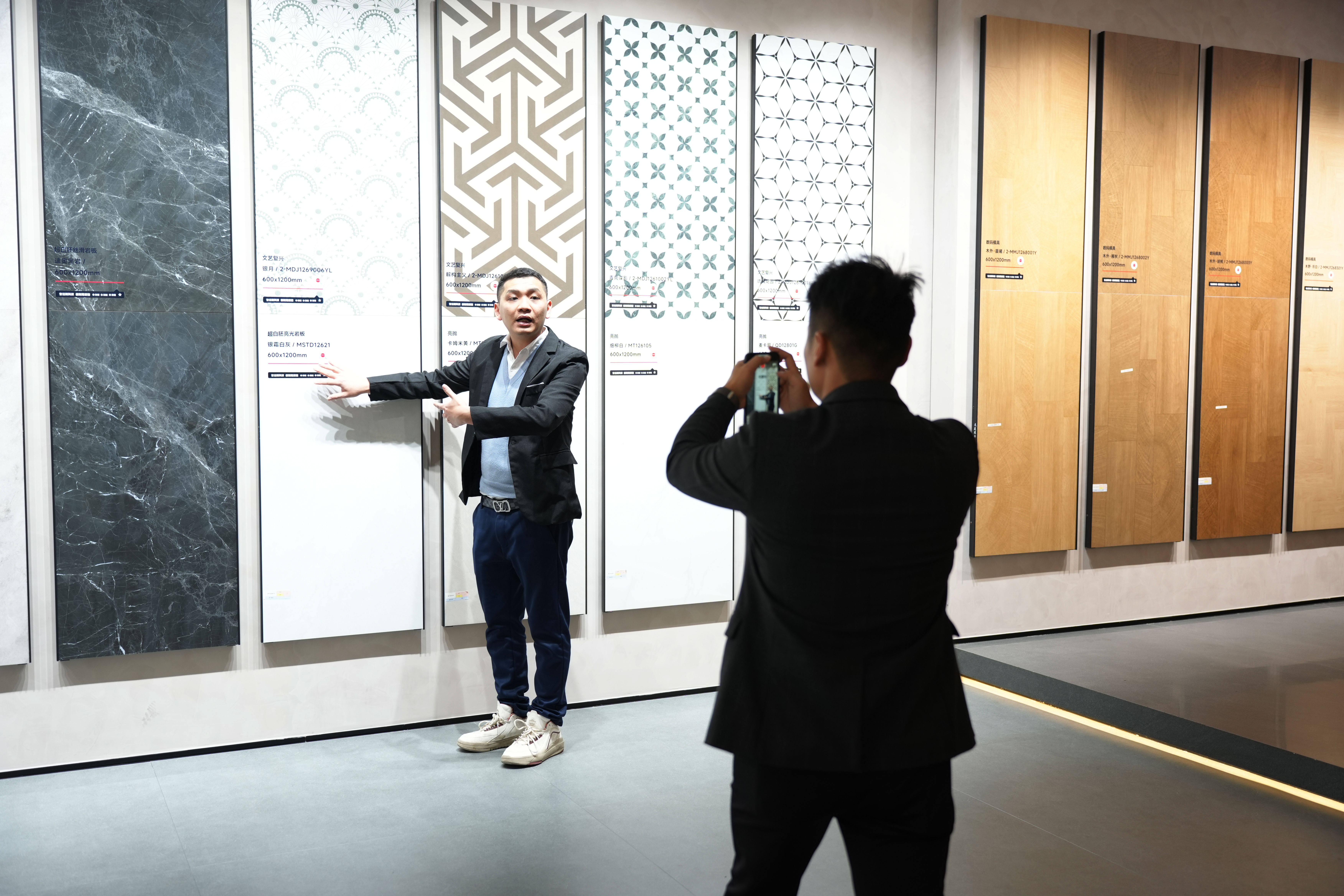 聚势固本 强擎致远 | 将军陶瓷集团瓷砖事业部2026开年集训圆满举行 聚势固本 强擎致远 | 将军陶瓷集团瓷砖事业部2026开年集训圆满举行