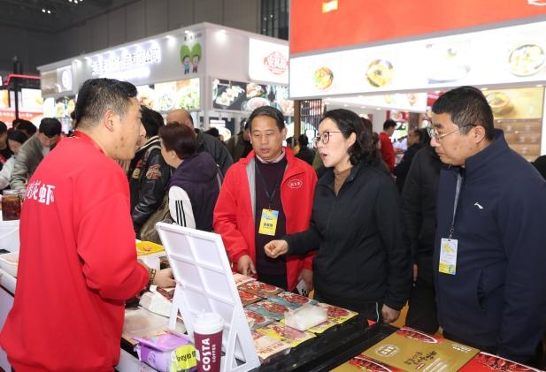 408亿产业的魅力！盱眙龙虾闪耀上海华食展，斩获超高人气与意向！