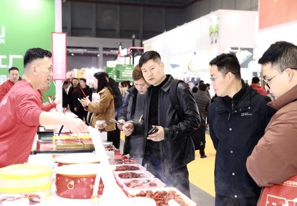 408亿产业的魅力！盱眙龙虾闪耀上海华食展，斩获超高人气与意向！