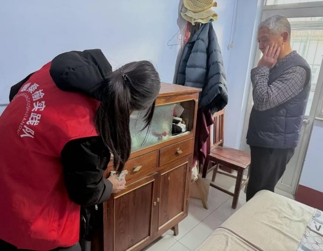 岁暖桑榆践初心 青春助老绘乡章—— 劳动关系学院“岁暖桑榆”实践队寒假社会实践纪实(图4) 岁暖桑榆践初心 青春助老绘乡章—— 劳动关系学院“岁暖桑榆”实践队寒假社会实践纪实(图4)