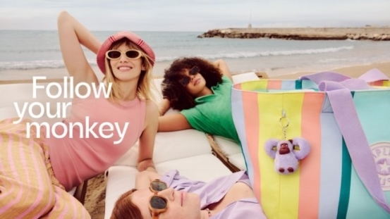“小「猴」包 「玩」很大”！Kipling悦己同行，玩出生活新灵感