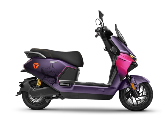 智能化告别“溢价游戏“：雅迪冠能白鲨Ⅱ用“普惠“打开新赛道(图3)