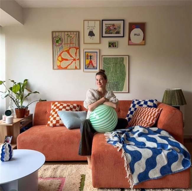 二手软装 + 色彩碰撞 芭蕾舞者的个性家居改造