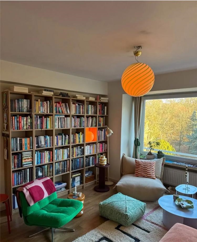 二手软装 + 色彩碰撞 芭蕾舞者的个性家居改造