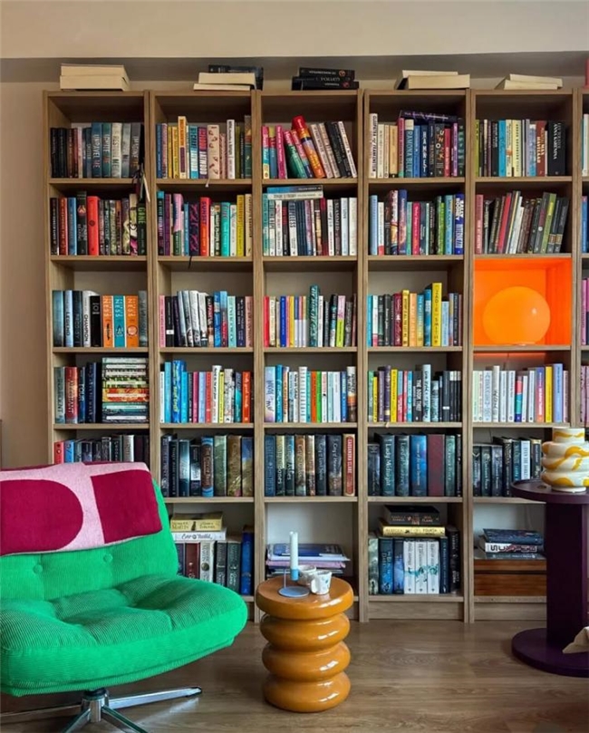 二手软装 + 色彩碰撞 芭蕾舞者的个性家居改造