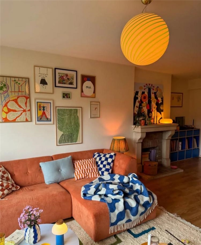 二手软装 + 色彩碰撞 芭蕾舞者的个性家居改造