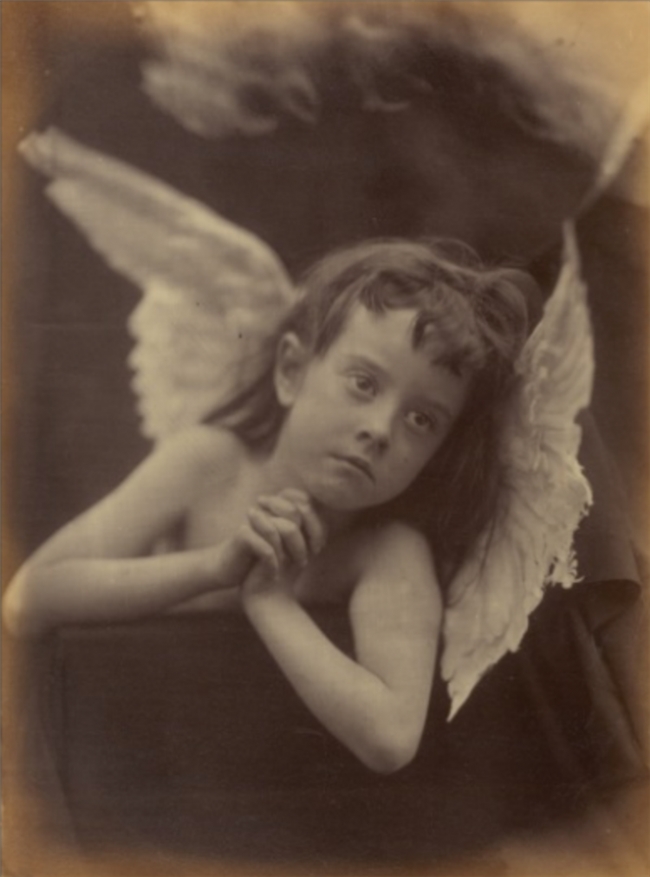 卡梅伦：打破维多利亚时代桎梏的摄影艺术先驱