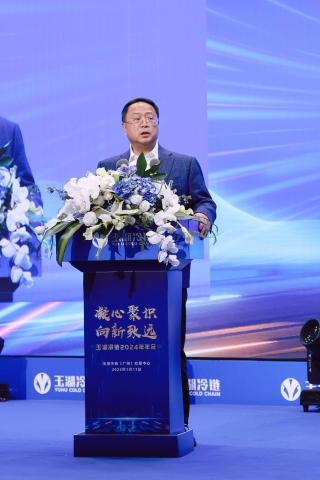 黄向墨的三十年跨越：以玉湖冷链为棋，下活国内国际双循环大局