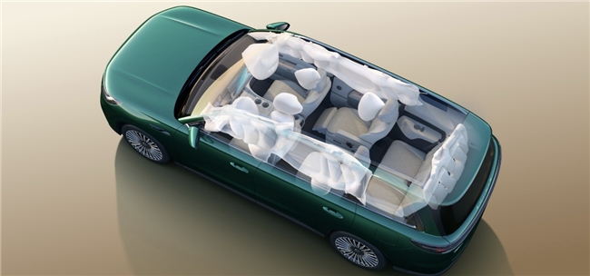 风云T11媒体探店圆满收官：限时政策让利+百万级价值，重新定义家庭豪华出行