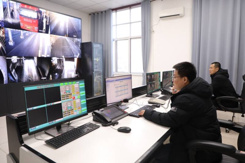 山东能源邵寨煤业:战严寒 创新品 煤炭发运忙(图2) 山东能源邵寨煤业:战严寒 创新品 煤炭发运忙(图2)