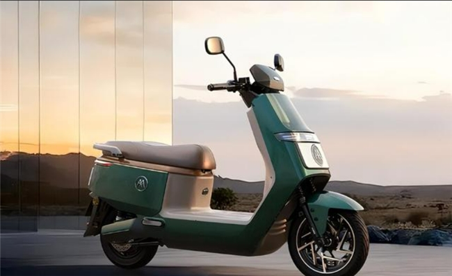 硬核配置拉满！爱玛仰望 A5，才是春季出行的正确打开方式(图2)