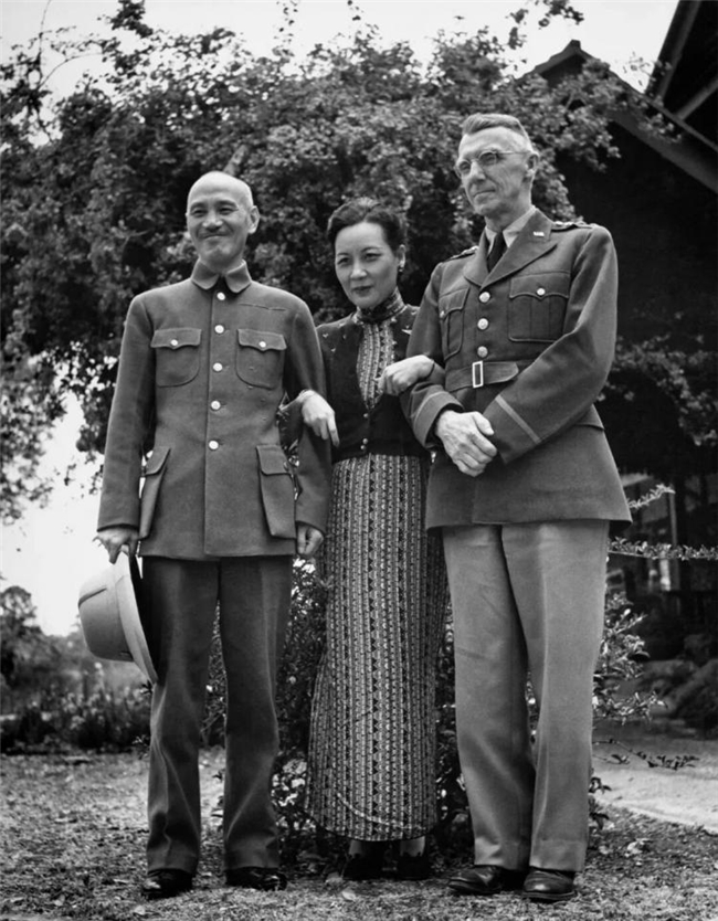 乔治・罗杰:摄影伦理的视觉重构