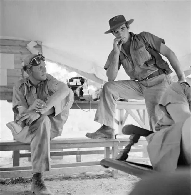 乔治・罗杰:摄影伦理的视觉重构