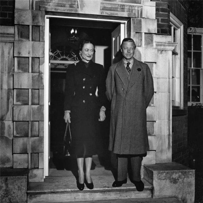 乔治・罗杰:摄影伦理的视觉重构