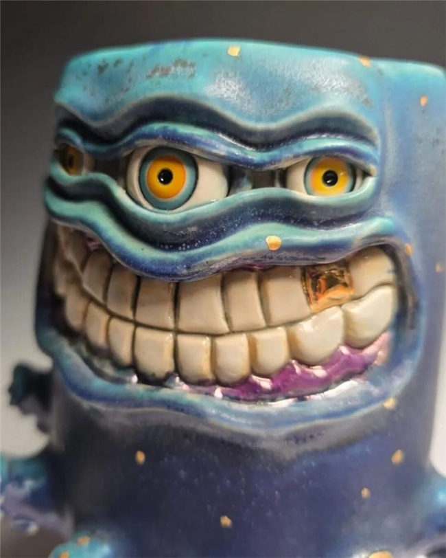 奇趣小怪物来袭！芝加哥陶艺家的创意魔法