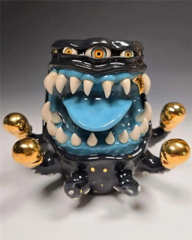 奇趣小怪物来袭！芝加哥陶艺家的创意魔法