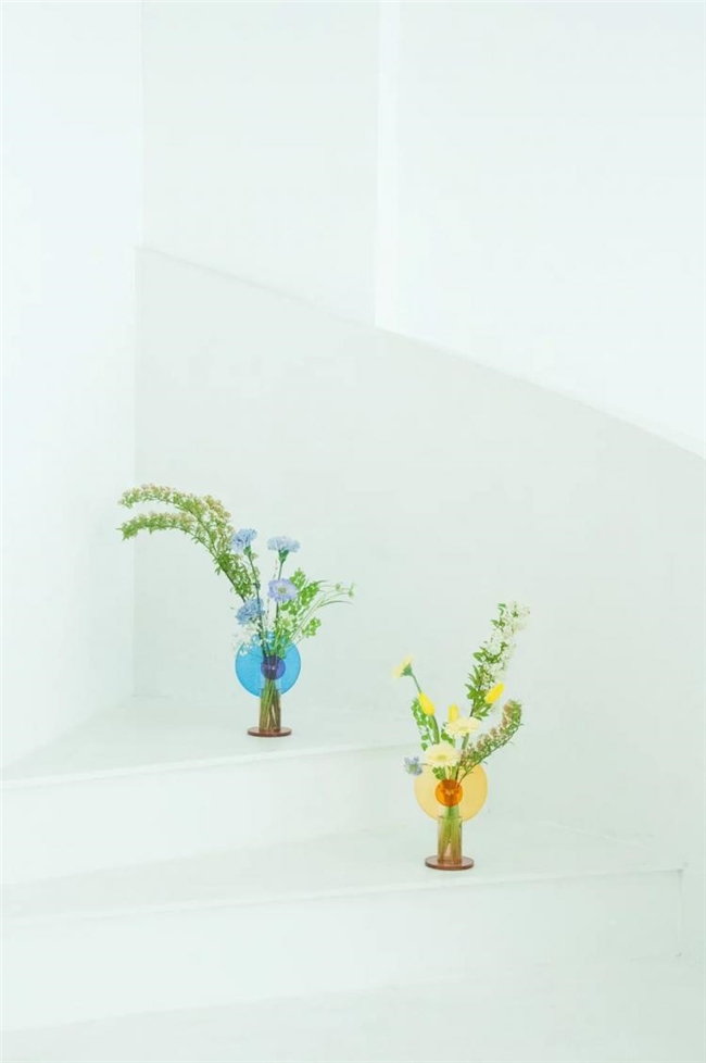 不只是花器：七款设计重塑器物与空间的对话