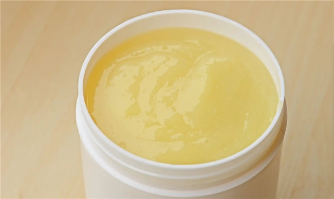 滋补好物蜂王浆：为啥最近身边人都开始吃这个“黄金浆”